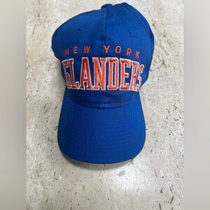 NY Islanders NHL 1990’s Vintage Snap Back Baseball Hat by Starter